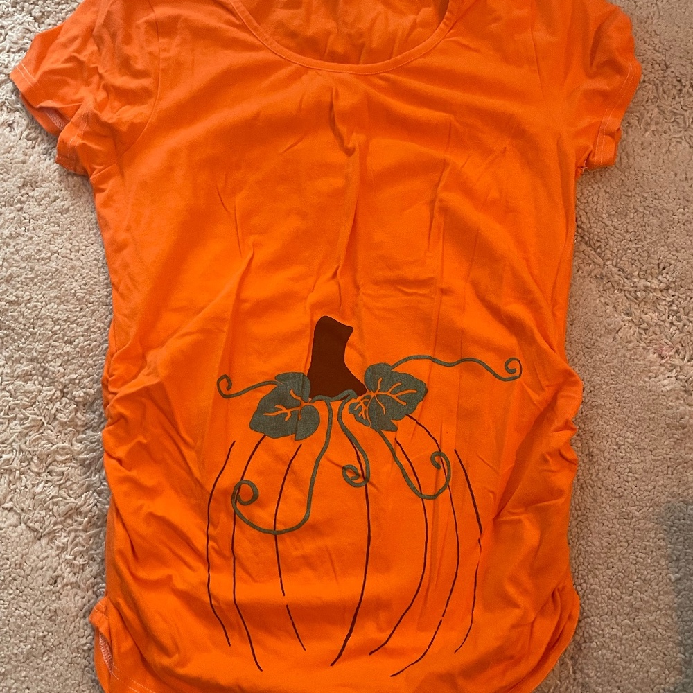 orange pumpkin maternity tshirt